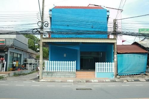 Commercial Building for Rent