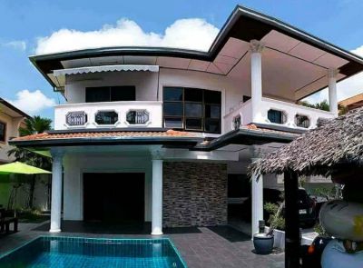 Stunning pool villa in East Pattaya FOR SALE