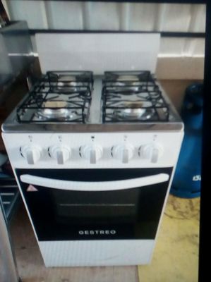 GAS OVEN WITH 4 BURNER HOB FOR SALE