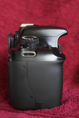 Canon EOS Rebel T3 / EOS 1100D Digital SLR Camera Body