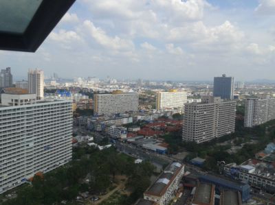 JOMTIEN 191 M2  Sea view 3 B/R , 8.9 MB . 30th floor,foreign name