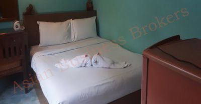 4802024 11-Room Guest House with Bar in Patong