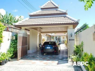 Large 3 Bedroom Villa ,with New Tiled Swimming Pool 18 month ago
