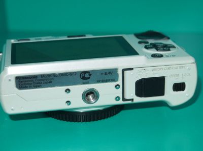 Panasonic Lumix DMC-GF2 White Body