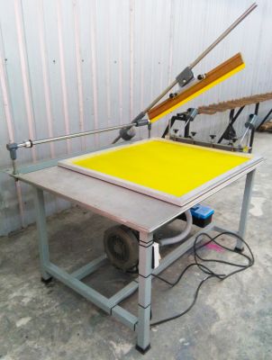Standing screen printing table