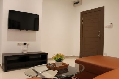 Newly renovated fully furnished 2 bedroom condo located near to Nimman