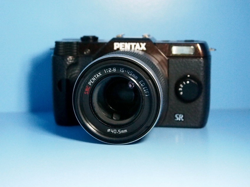 Amazon Com  Pentax Q10 12 4 Mp Digital Camera Black Kit W