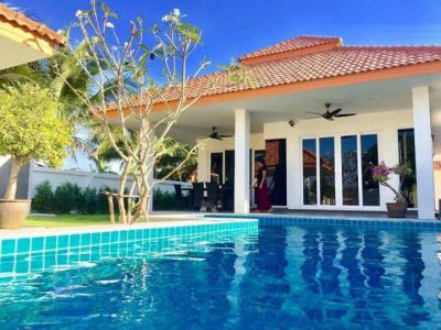 Discounted pool villa for sale between Hua Hin and Pranburi 