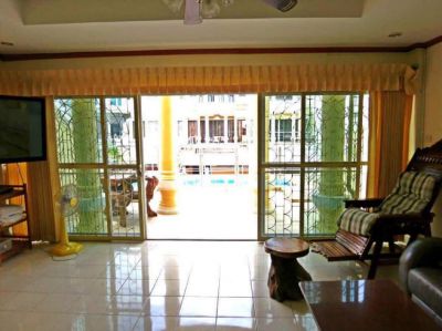 Royal Belleview Penthouse For Sale and For Rent in Cosy beach 7.5 M