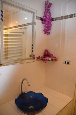Condo Yensabai Condotel available for rent 10000 Baths/ 6 months/1Year