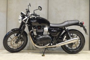 [ For Sale ] Triumph Street Twin 2015 good condition at very valueble 