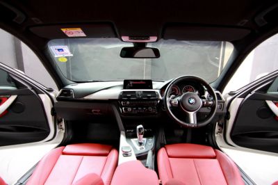 2016 BMW 330e Limousine RHD 2.0 A/T