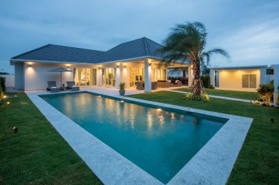 A pool villas in the most exclusive resort of Hua Hin! 