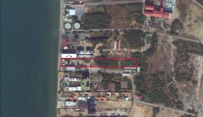 Land in Na Jomtien with 40 meters beach road frontage