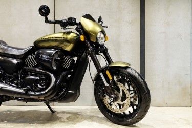 [ For Sale ] Harley Davidson Street Rod 2017 with V&H Exhuast.