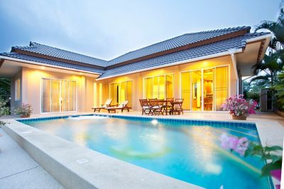 Pool villa in excellent condition at very low price