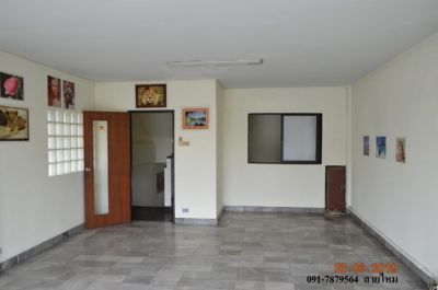 Sele home office 4 floors 30 square wah near expressway and not far 