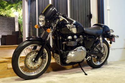 Triumph Thruxton 900 2015 with Zard exhaust and only 8,3xx kms!!