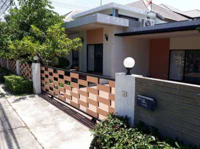 (price reduced) 3 bedrooms house with private pool in Pattaya
