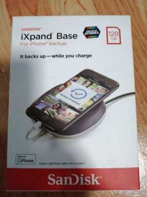 Brand New SanDisk iXpand base for iPhones 128gb