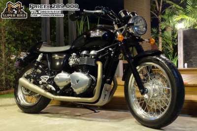Triumph Thruxton 2015 with D&D exhaust and Ohlins rear suspensions!