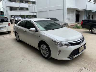 Toyota Camry Hybrid 