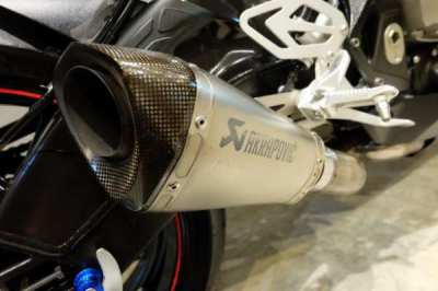 [ For Sale ] BMW S1000RR ABS 2017 Akrapovic Shorty Exhaust + Y-pipe.