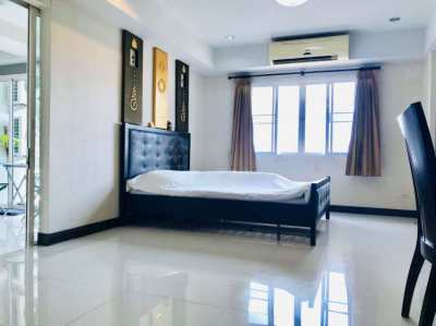 Beautiful 2 bedroom Condo for sale in Don Muang,Happy Condo