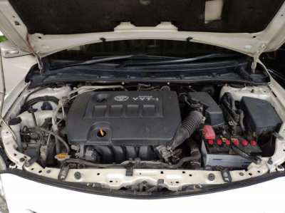 Corolla Altis 2.0 V in excellent condition