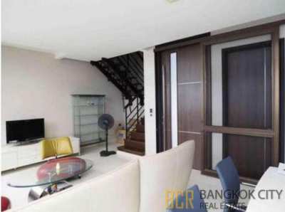 Spacious 4 Storey 4 Bedroom Townhome in Sukhumvit 65 for Sale