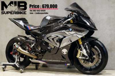 BMW S1000RR 2017 in excellent condition with GP1R + Y-pipe exhaust