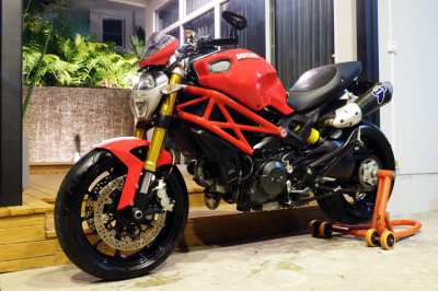 Ducati Monster 796 2014 Termignoni DP with Ohlins steering damper! 