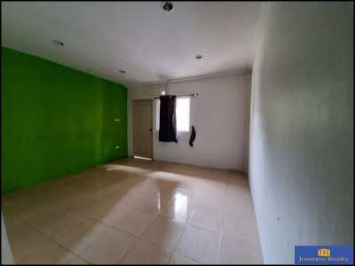 Apartment  Building with Ground  Floor  Commercial Space  for Rent at 