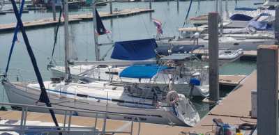 Very Nice Bavaria 34 now available