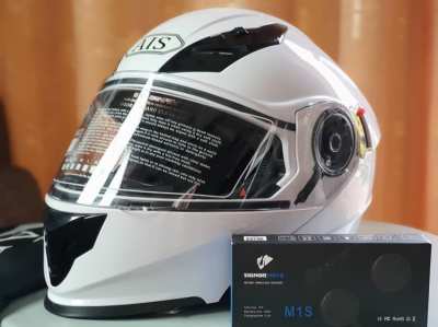 Brand New unused Crash Helmet with Bluetooth 