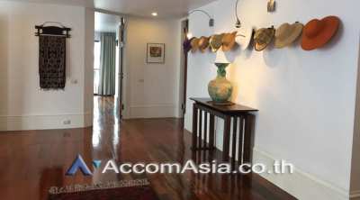 Casa Viva Condominium 2 Bedroom For Rent BTS Ekkamai in Sukhumvit