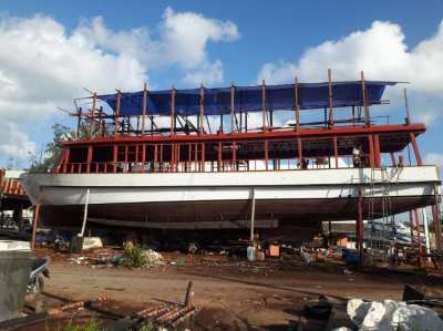 LARGE POWER BOAT FOR SALE FULLY OR PARTIALLY TO BE AN INVESTOR