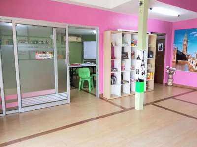 Tutoring and Language School for sale in an Excellent location.