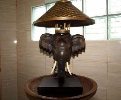 Large Hand Carved Elephant Head Table Lamp Thai Craft.