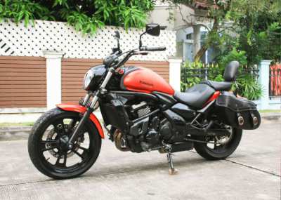 [ For Sale ] Kawasaki vulcan s 2015 with side bag excellent condition