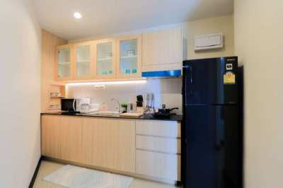 Well-furnished 2 bedrooms condo with nice pool view in Hua Hin