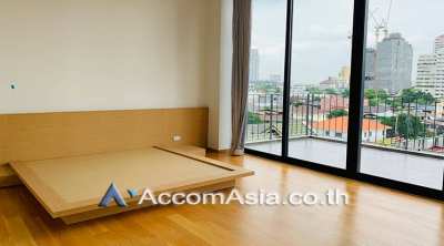 Apartment 4+1 Bedroom For Rent BTS Phrom Phong in Sukhumvit Bangkok