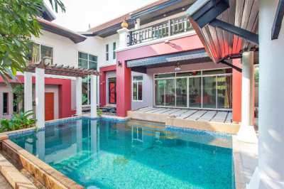 Fantastic 3 bedroom property available in Pratumnak HIll Pattaya !