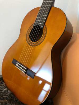 Classical guitar YAMAHA C40 bought, never used.