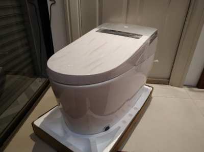 Hot Sale! Integral Smart Toilet 35,000 bath. Nomal price 86,500 bath.