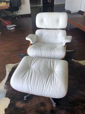 Eames Lounge Chair (replica)