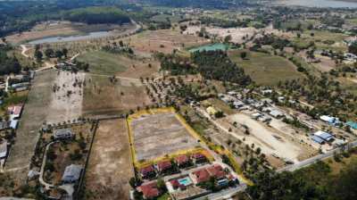 Great Oppurtunity to Buy 6.58 Rai 3 minutes from Lake Maprachan 