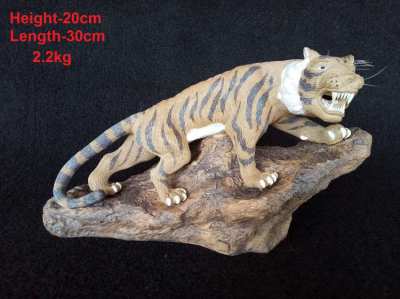 Ancient Clay Sculpture Phaya Tigers