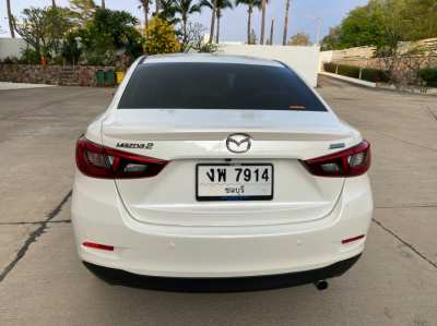 White Mazda 2 1.3 S Sedan Leather Seat and Apple Car Play