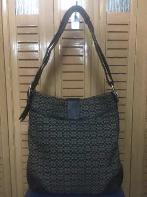 Coach forwarder bag 100% authentic 2nd hand ???? Coach 6377 shoulder bag, small C pattern ????
